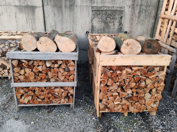 Profesionálny bukový klát na spracovanie dreva s logom STONE TRADE