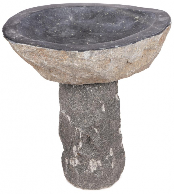 Kamenné napájadlo s podstavou tmavé – Ø 30 cm, v. 20 cm