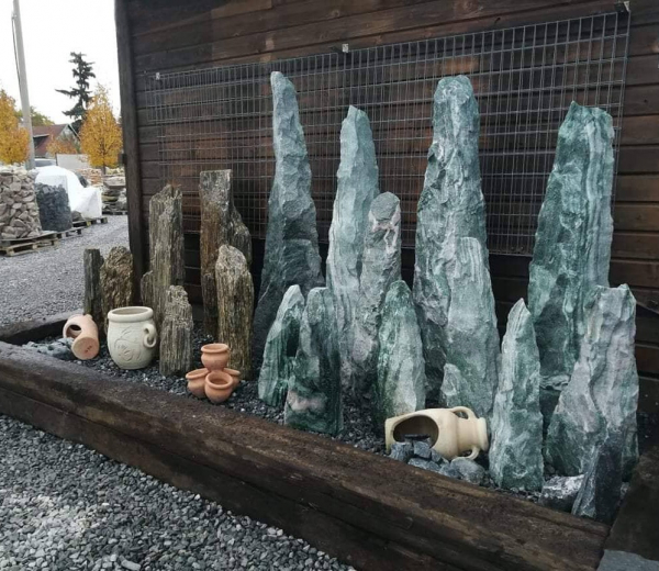 Mramor POLAR GREEN M61 stĺp podpílený solitérny kameň