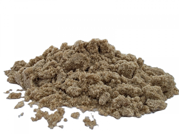 Pohľad na hromadu kremičitého piesku 0,1-1,4 mm v areáli STONE TRADE Hamuliakovo