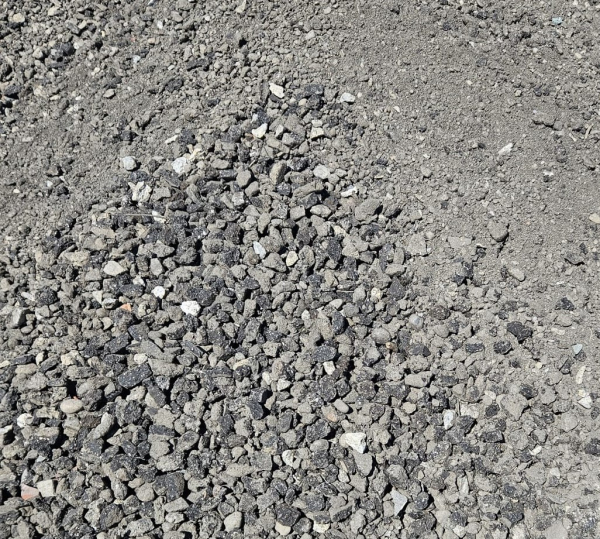 Asfaltová drva 11/36 mm – recyklovaný asfalt na spevnenie plôch