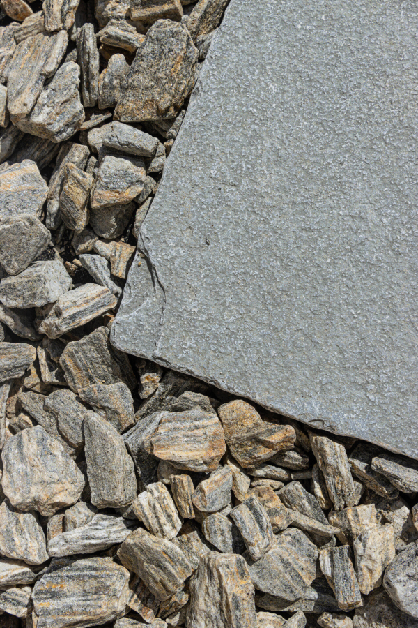 Vápenec Antik 60 x 40 cm – prírodný nášľapný kameň žlto-šedý