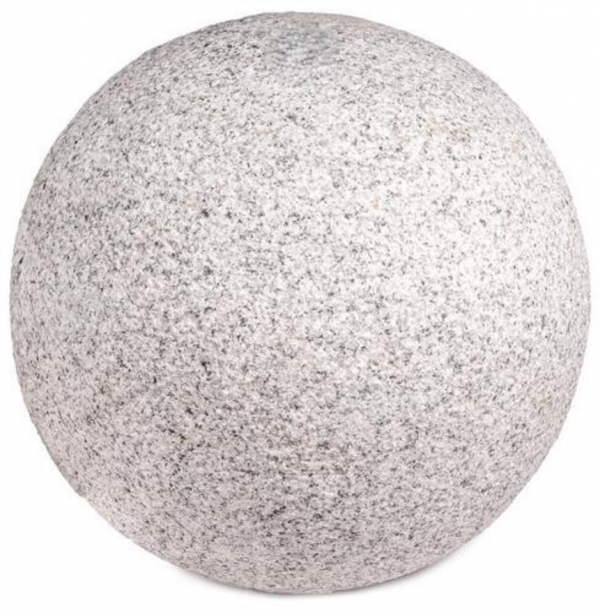 Dekoratívna kamenná guľa so štokovaným povrchom od StoneTrade, priemer 20 cm, vyrobená z prírodného kameňa.