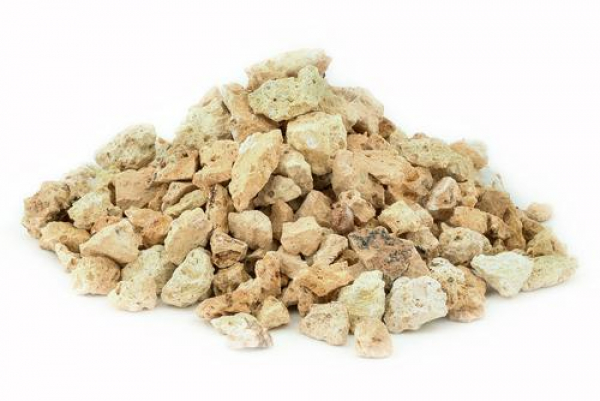 Tufa – dekoračná drť / okrasné kamenivo