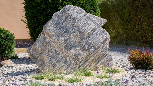 Kamenná Kôra solitérny kameň