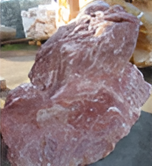 Mramor M38 podpílený solitérny kameň