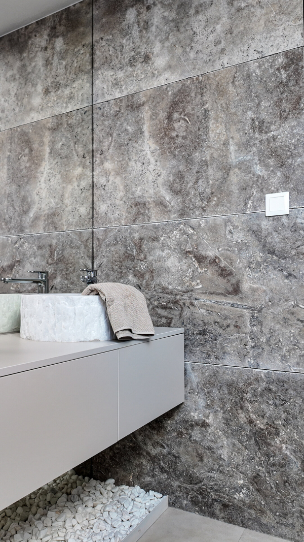 Travertín Antik ATR73 BLUE SKY veľkoformátovaný obklad/dlažb