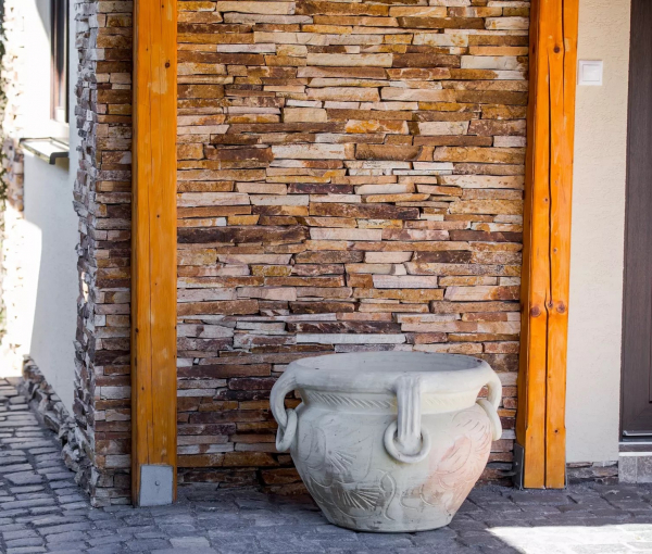 Gneis Mond G26 kamenný obklad