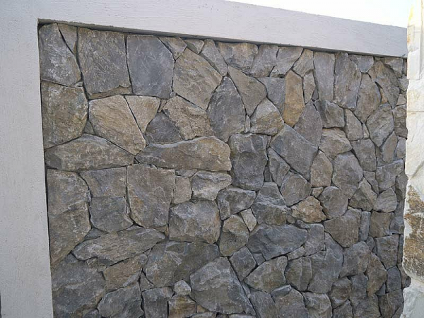 IRON RF88 kamenný obklad