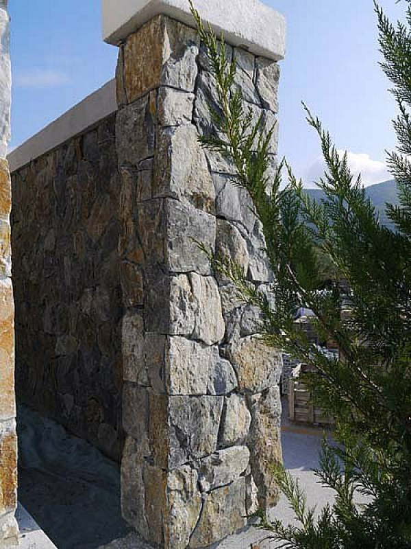 IRON RF88 kamenný obklad