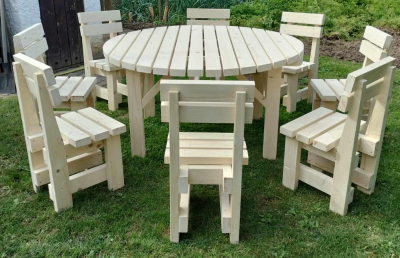 Stôl priemer 150cm + 8 stoličiek